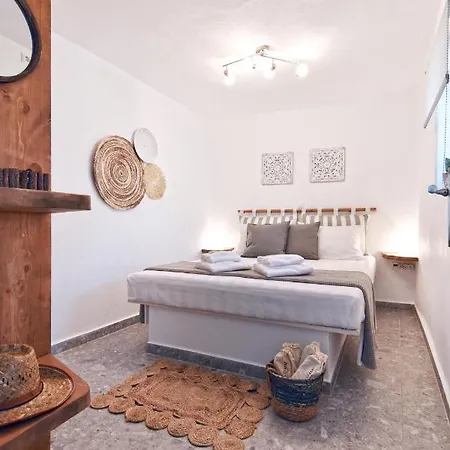 Little House On The Prairie Апартаменты *